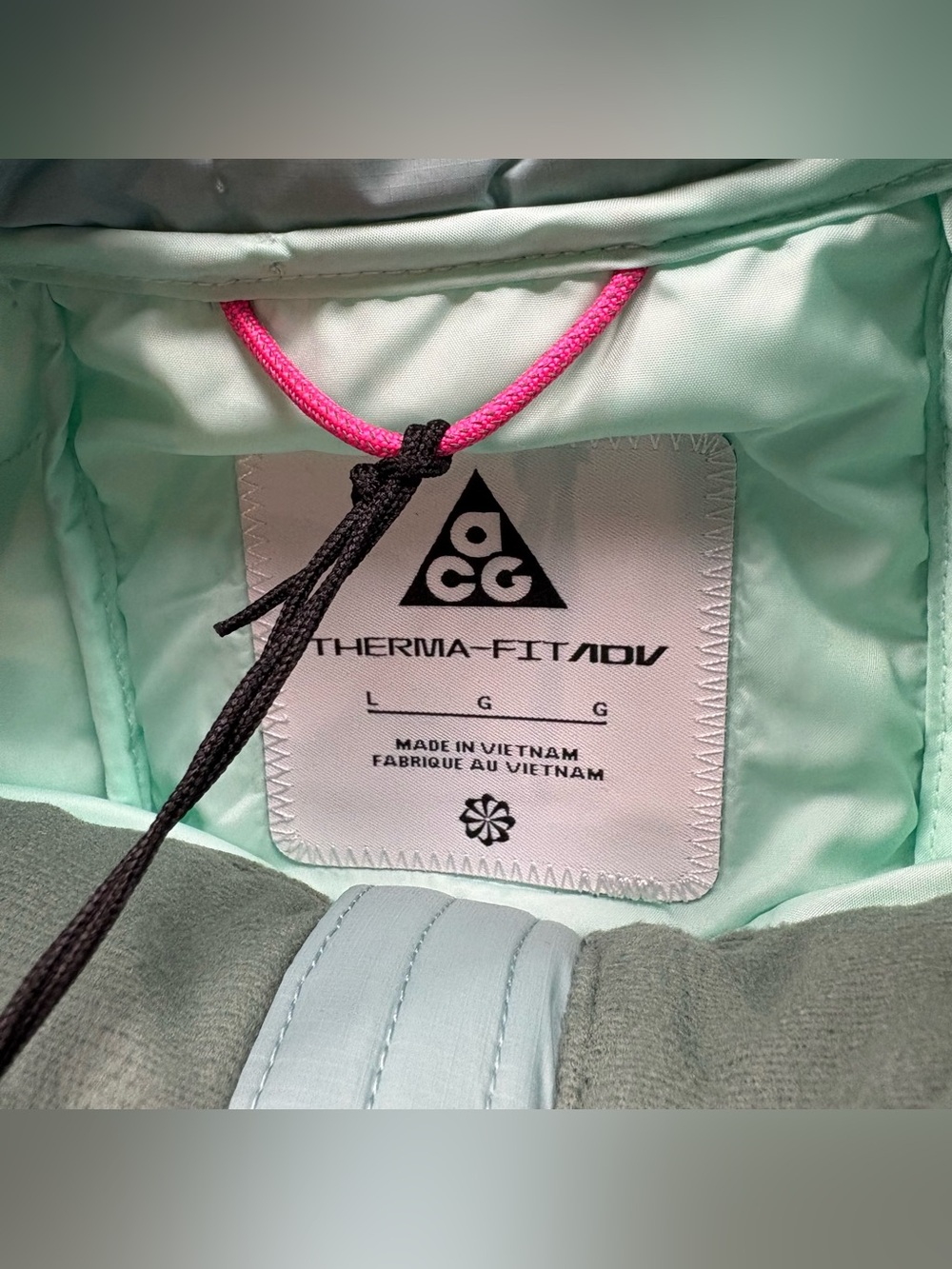 Nike ACG Therma-Fit ADV Vest - Picture 6 of 10
